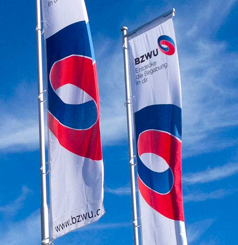 Werbefahne für BZWU